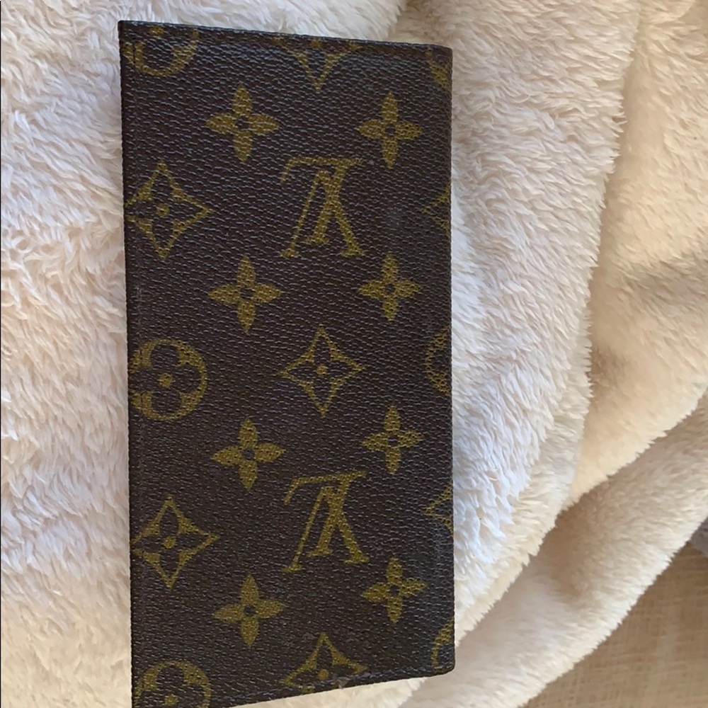 Checkbook holder